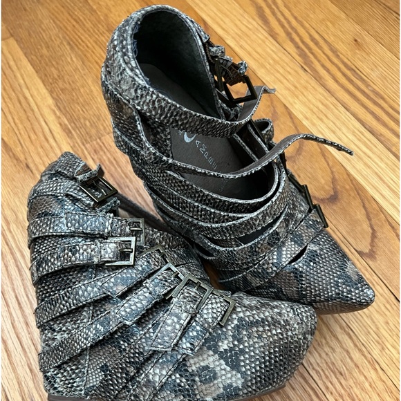 Jeffery Campbell platforms - Picture 3 of 3